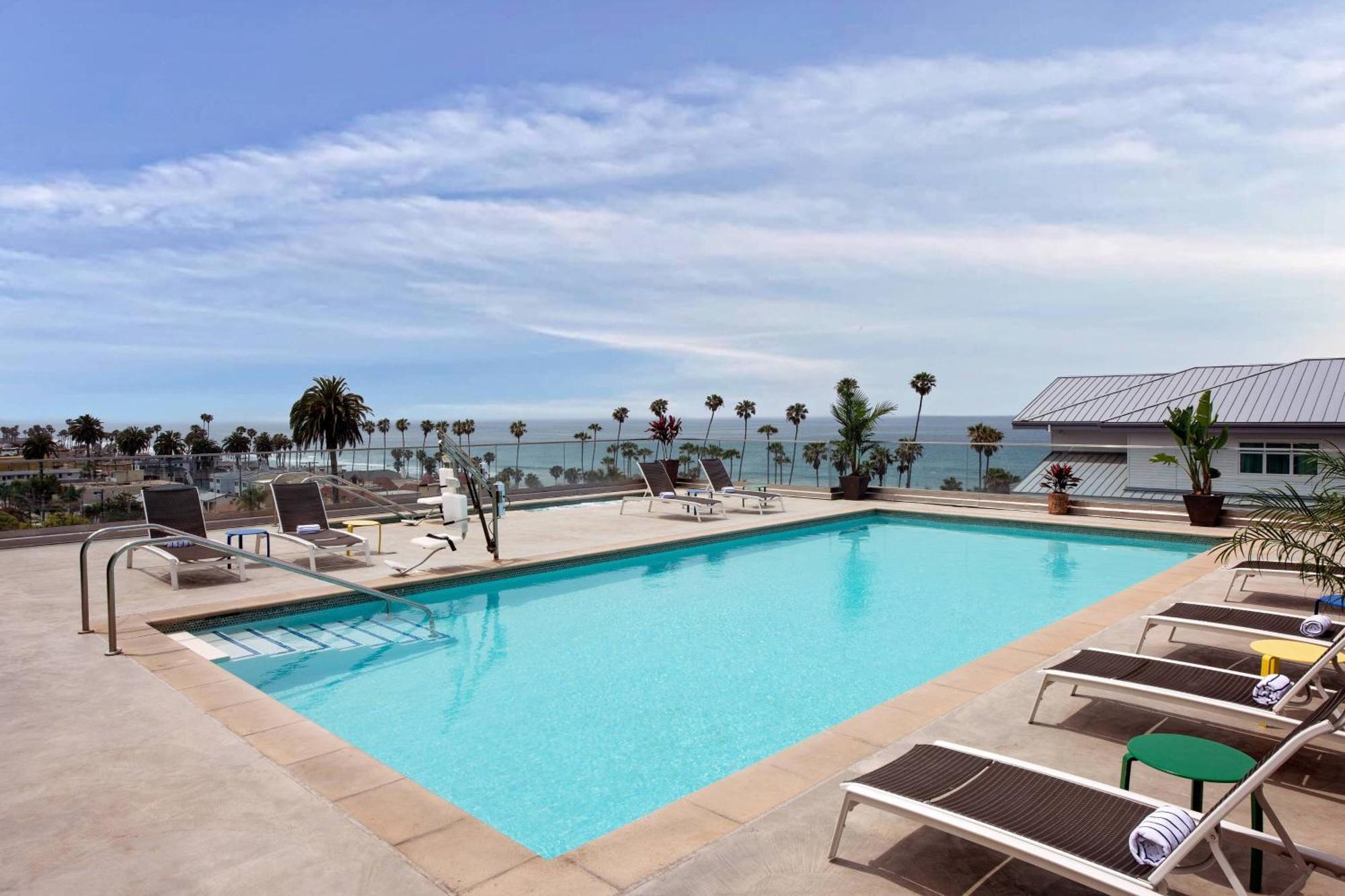 Hotel Springhill By Marriott Beach 4*
